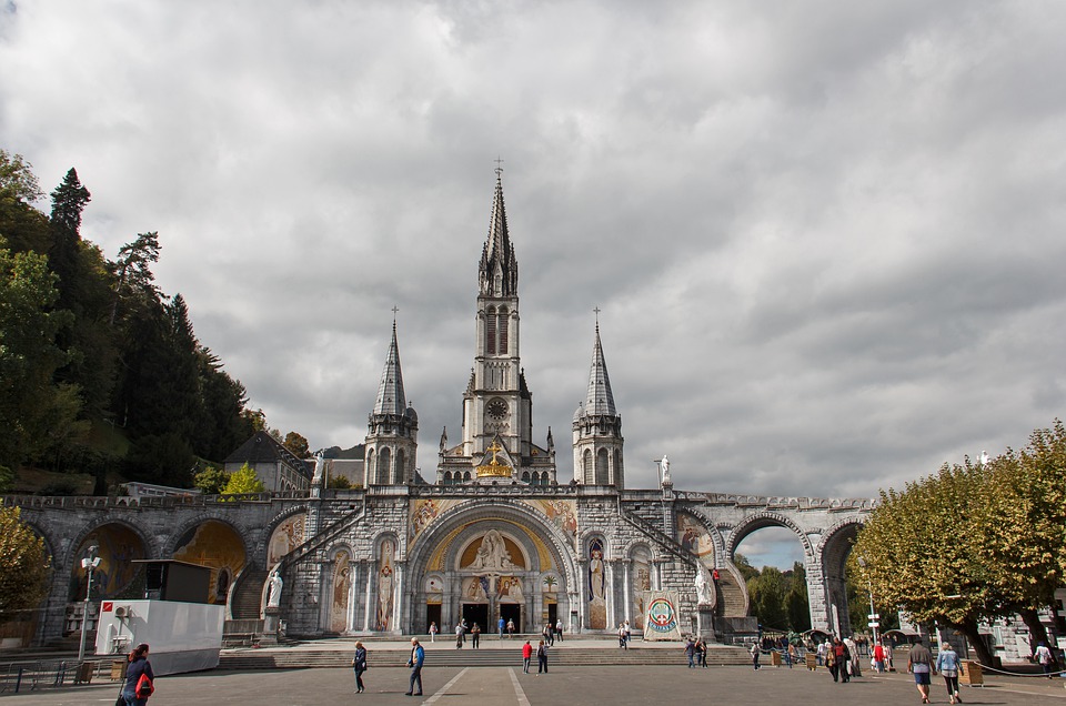 Objawienia w Lourdes trwają do dziś
